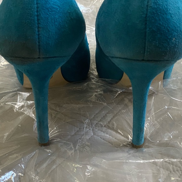 Michael Kors Pumps - Picture 7 of 8